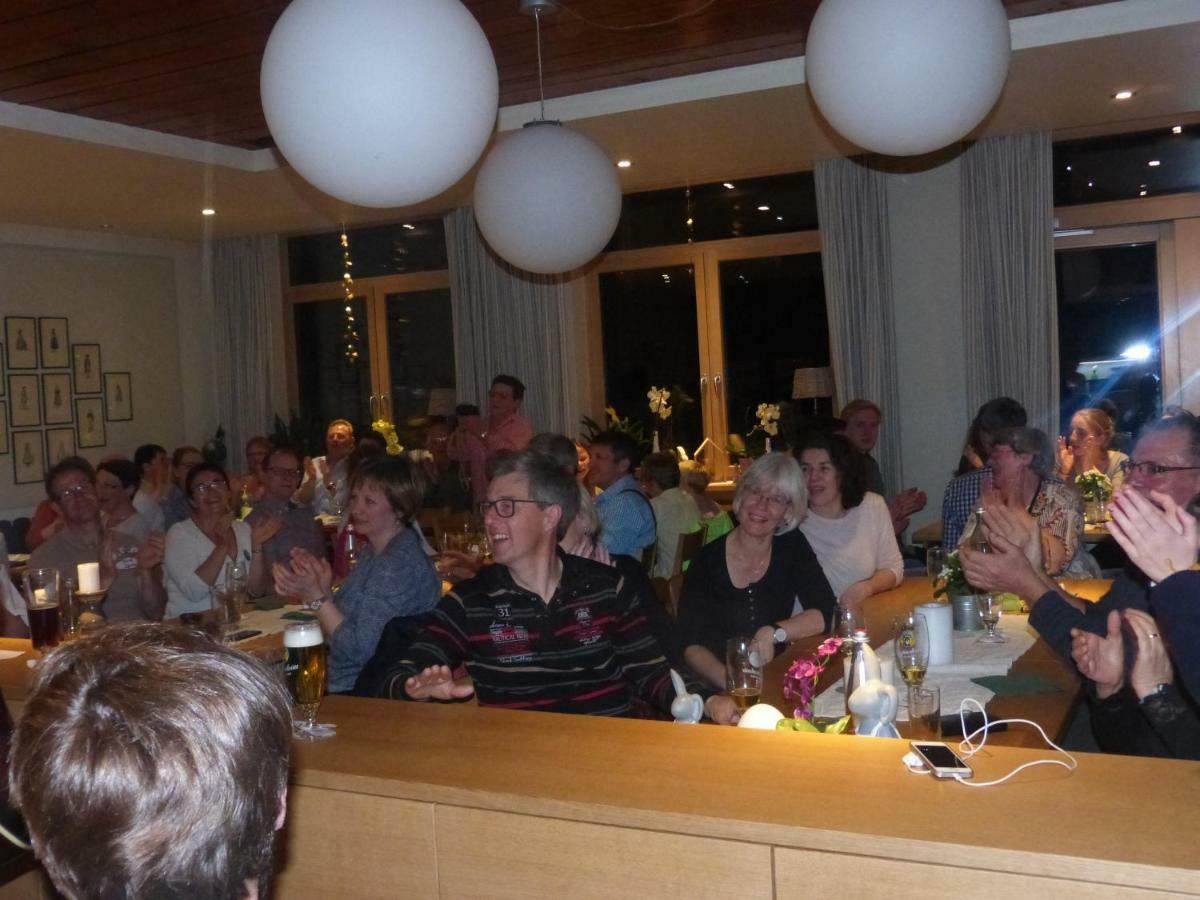 Gasthaus Sonne Gbr Trennfeld ภายนอก รูปภาพ